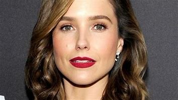 is-sophia-bush-related-to-george-bush