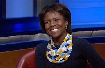 is-deborah-roberts-related-to-robin-roberts