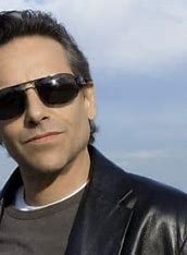 is-larry-romano-related-to-ray-romano