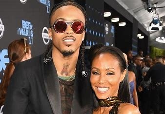 is-erica-pinkett-related-to-jada-pinkett