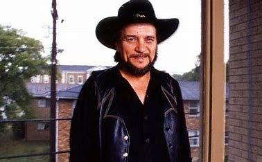 how-is-struggle-jennings-related-to-waylon