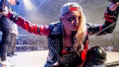 is-toni-storm-related-to-lance-storm