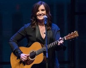 is-brandy-clark-related-to-terri-clark