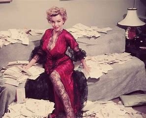 how-is-marilyn-monroe-related-to-john-alden