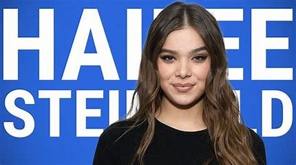 is-hailee-steinfeld-related-to-jerry-steinfeld
