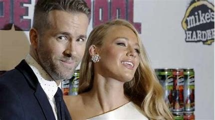 is-ryan-reynolds-related-to-debbie-reynolds