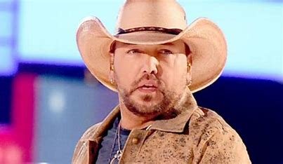 how-is-logan-related-to-jason-aldean