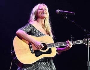 is-deana-carter-related-to-june-carter-cash