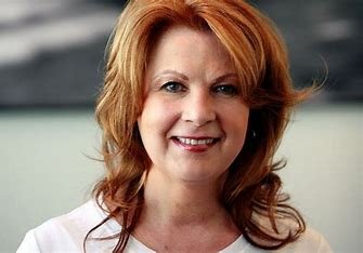 who-is-patty-loveless-related-to