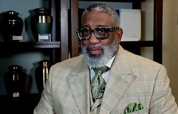 is-adrienne-broaddus-related-to-snoop-dogg