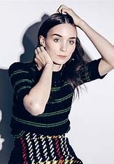 is-mary-mara-related-to-rooney-mara