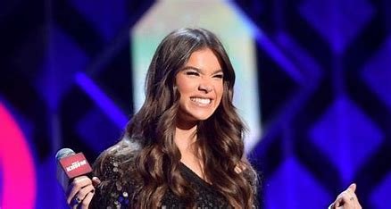 is-hailee-steinfeld-related-to-jerry