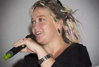 is-jennifer-lynch-related-to-ross-lynch