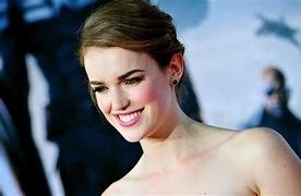 is-elizabeth-henstridge-related-to-natasha