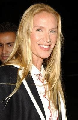 is-kelly-lynch-related-to-jane-lynch