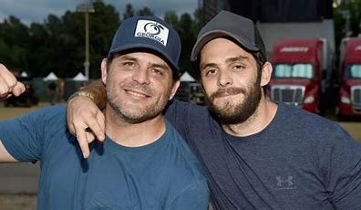 is-chet-atkins-related-to-thomas-rhett