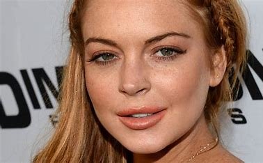 is-caity-lotz-related-to-lindsay-lohan