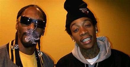 is-snoop-dogg-related-to-wiz-khalifa