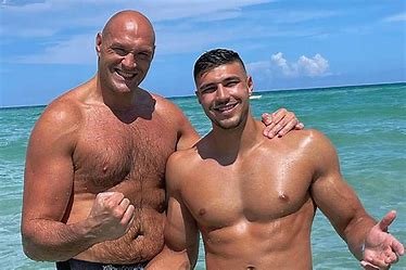 who is tommy fury related to