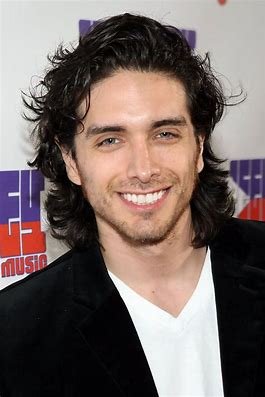 is-josh-keaton-related-to-michael-keaton